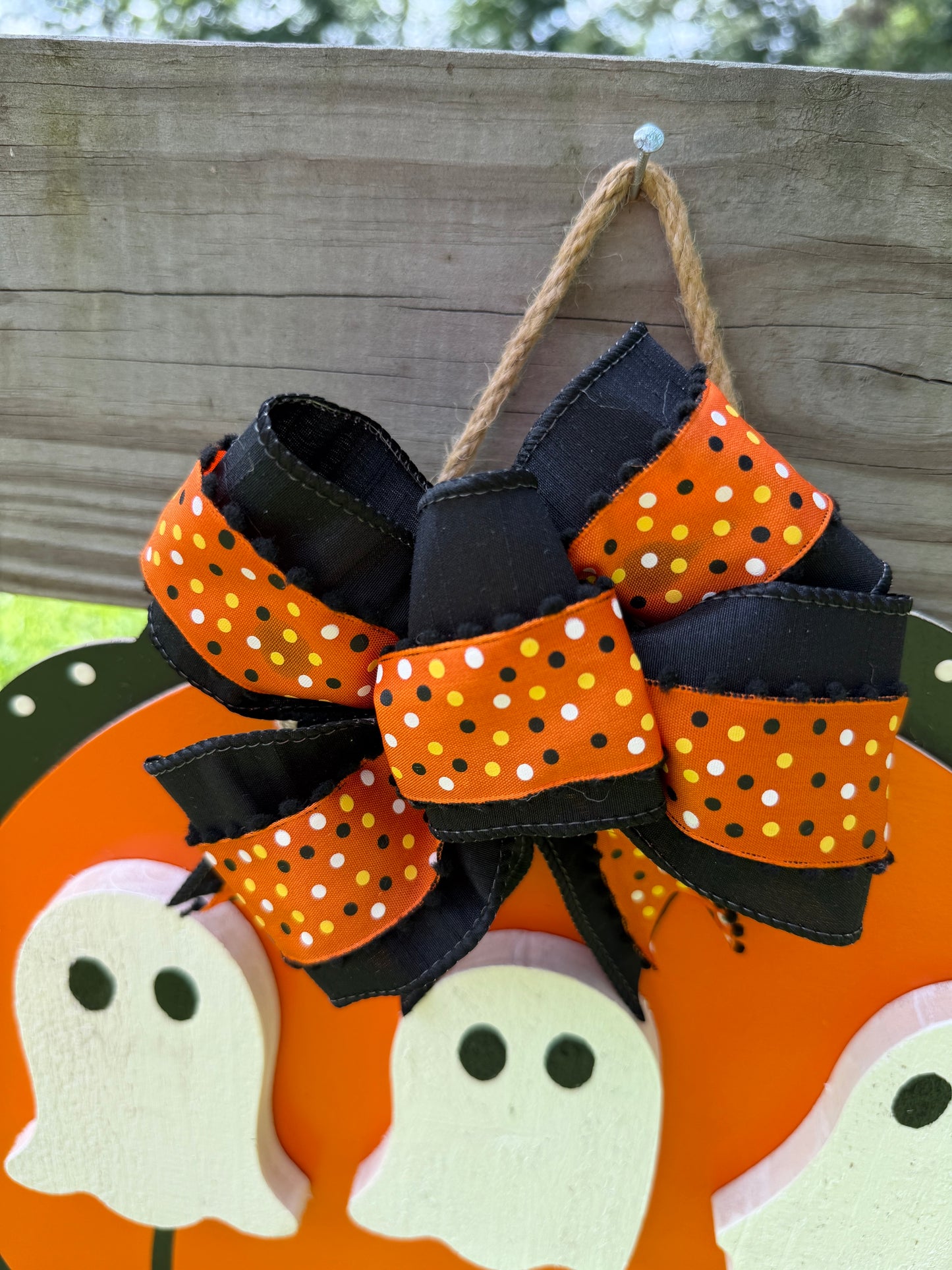 "Hey Boo" Ghost Trio Door Hanger