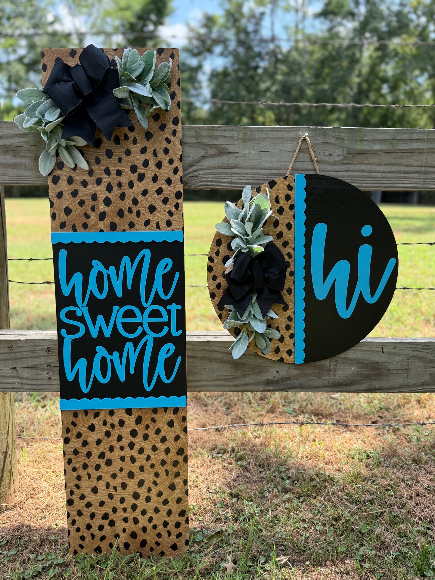 Cheetah Print "Home Sweet Home" Leaner and "Hi" Round Door Hanger Set